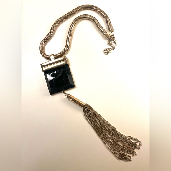 Jewelry - RETRO TASSLE STATEMENT NECKLACE